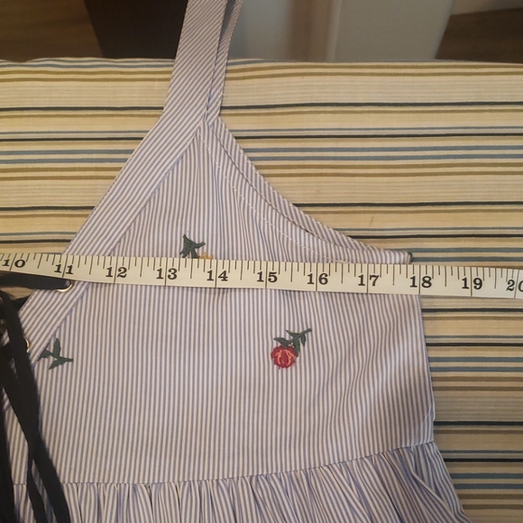 Beautiful summer dress. Size M - Picture 7 of 8